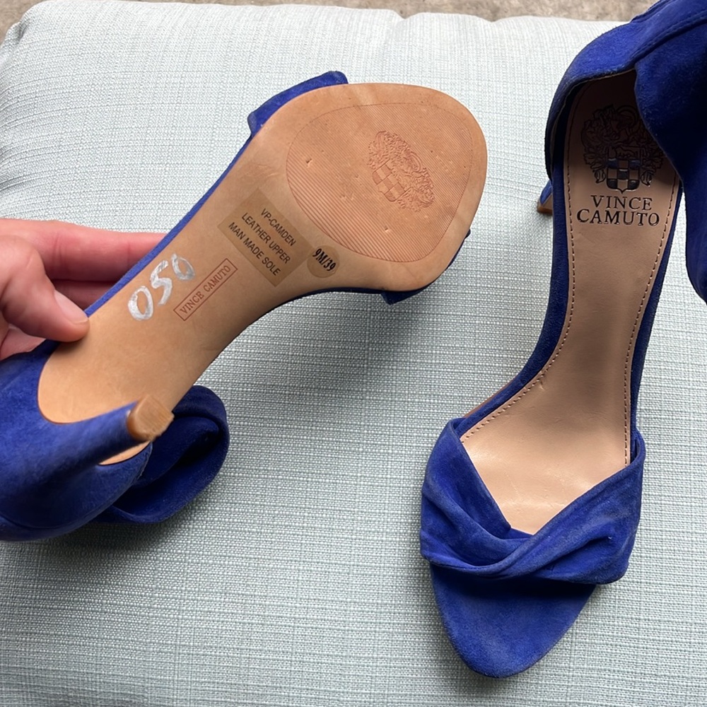 VINCE CAMUTO | Heel Open Toe Ankle Strap - Picture 3 of 6